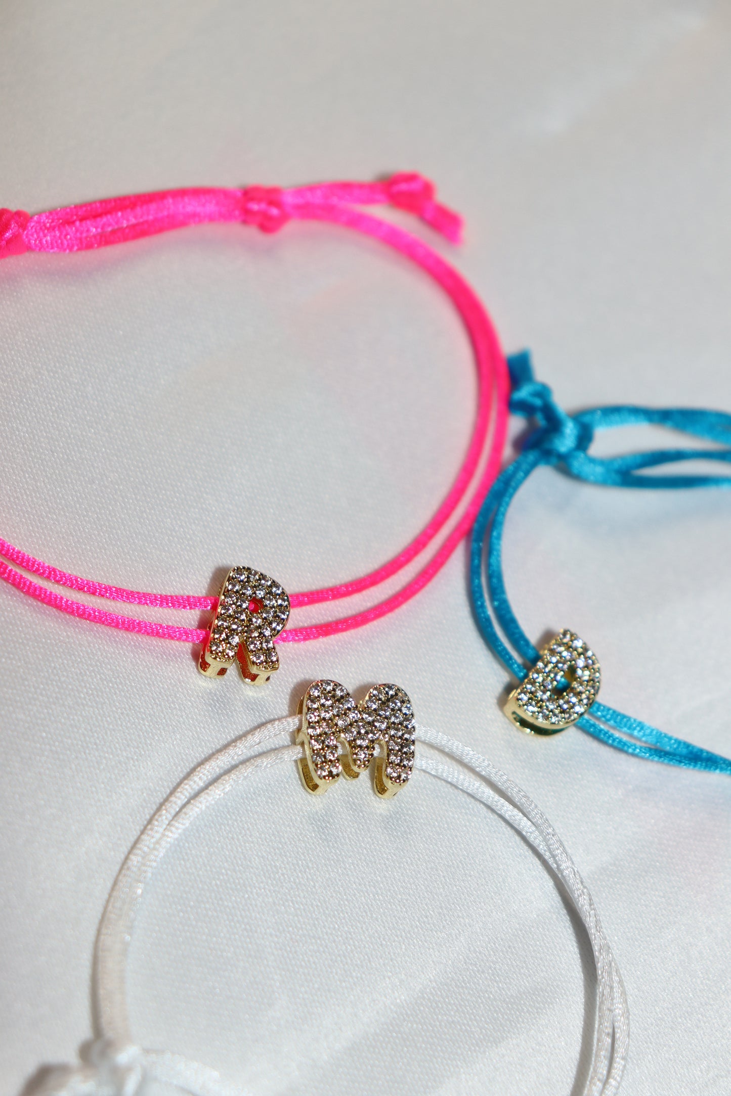 Pulsera con Dijes de Inicial