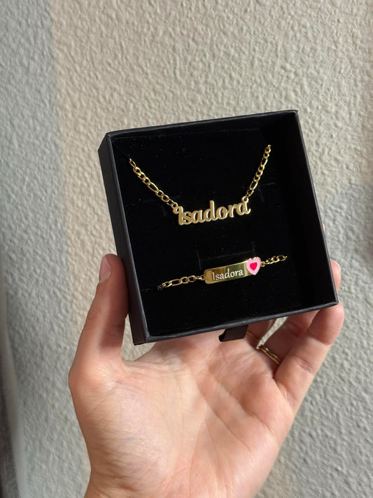 Fígaro Name Necklace + Engraved Bracelet